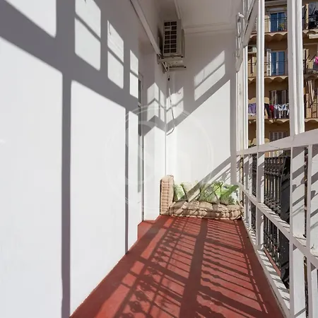 Centrico Familiar Apartment Barcelona